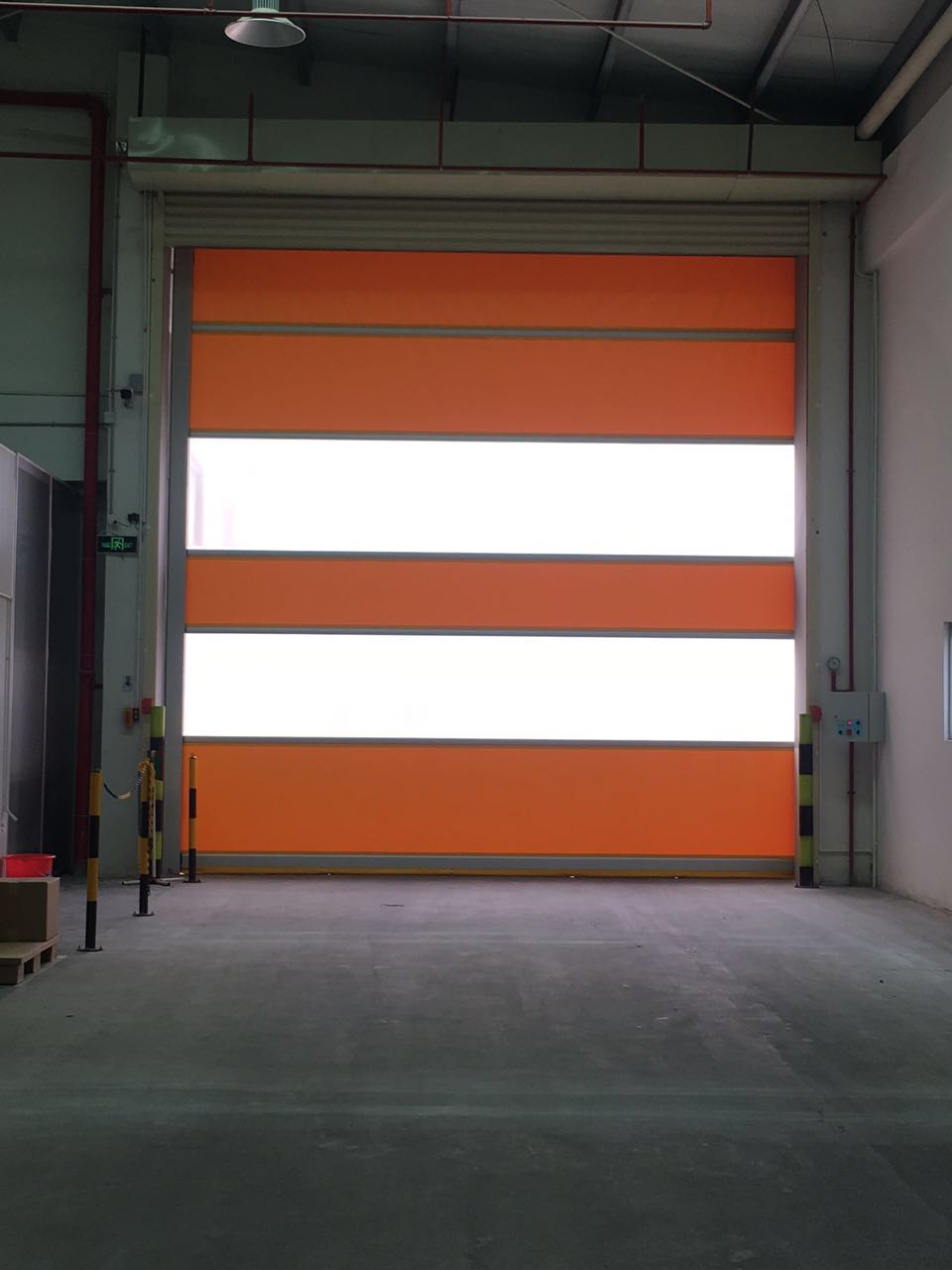 佛山電動快速門質(zhì)量重要還是價格重要？